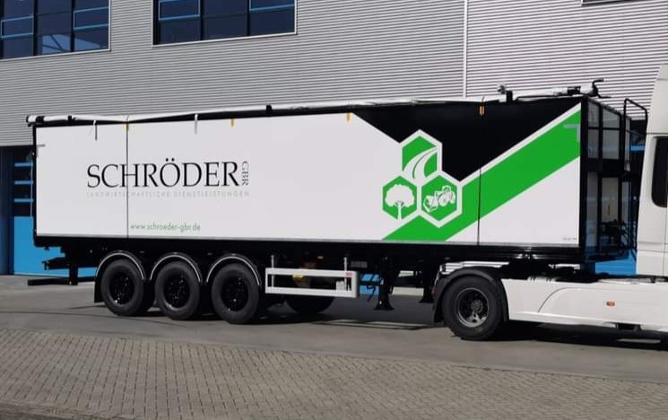 Planenauflieger für Palettentransporte